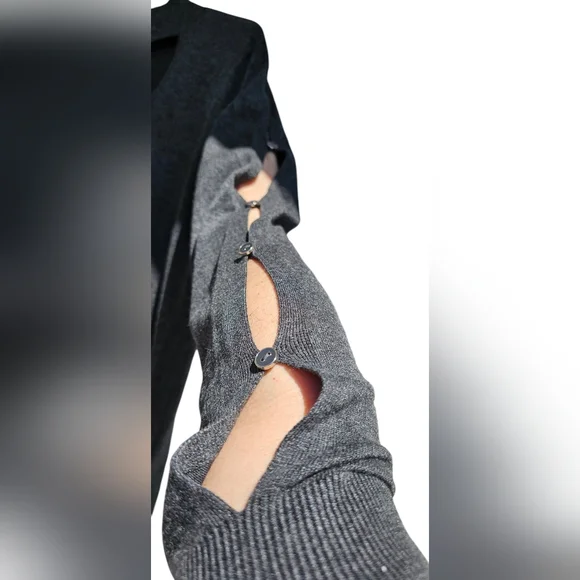 Cable & Gauge Charcoal Gray Lightweight Sweater U-Opening In Front Cowl Neck - Picture 4 of 5